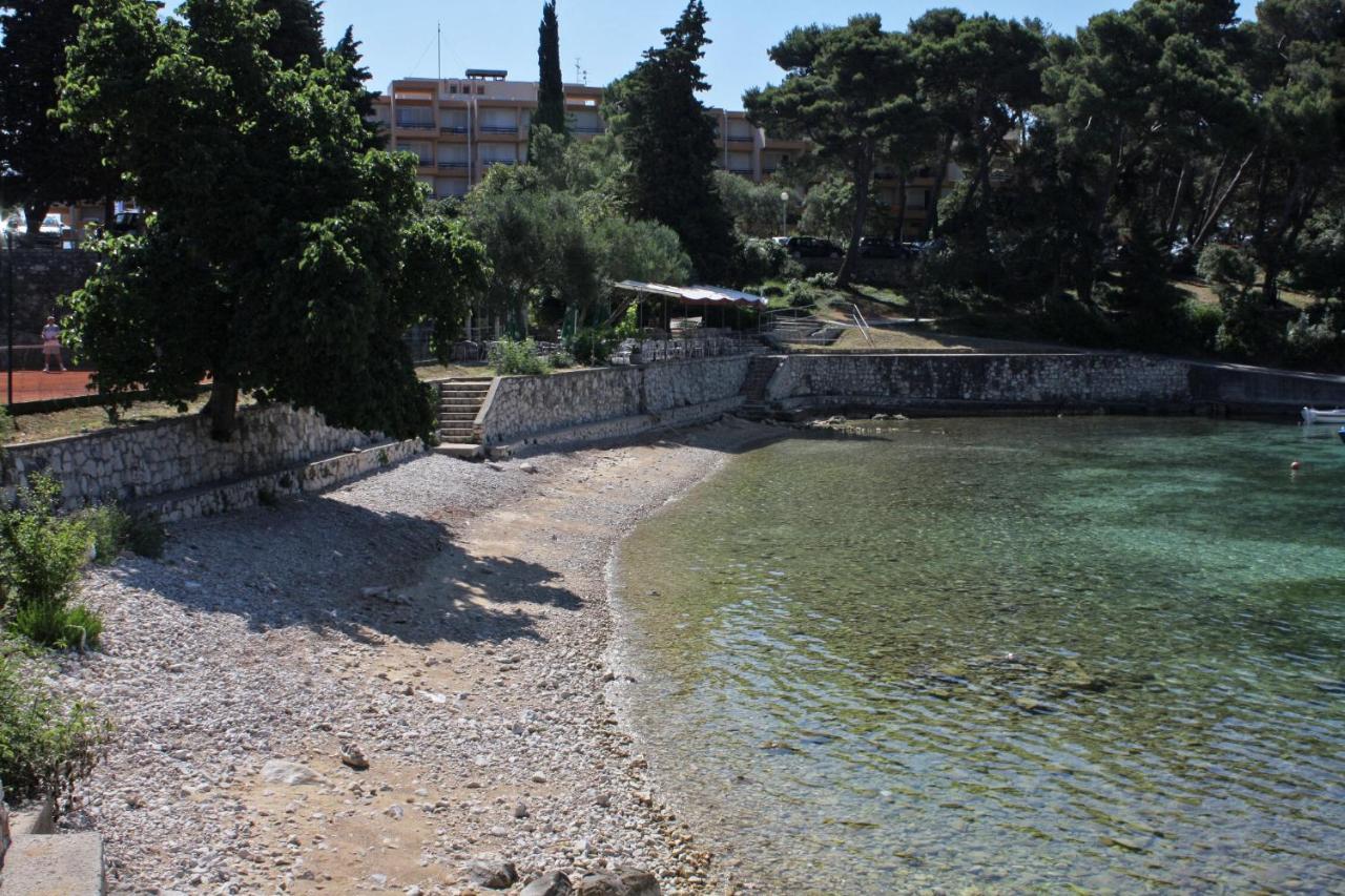 Apartments By The Sea Suha Punta, Rab - 5050 Kampor Luaran gambar