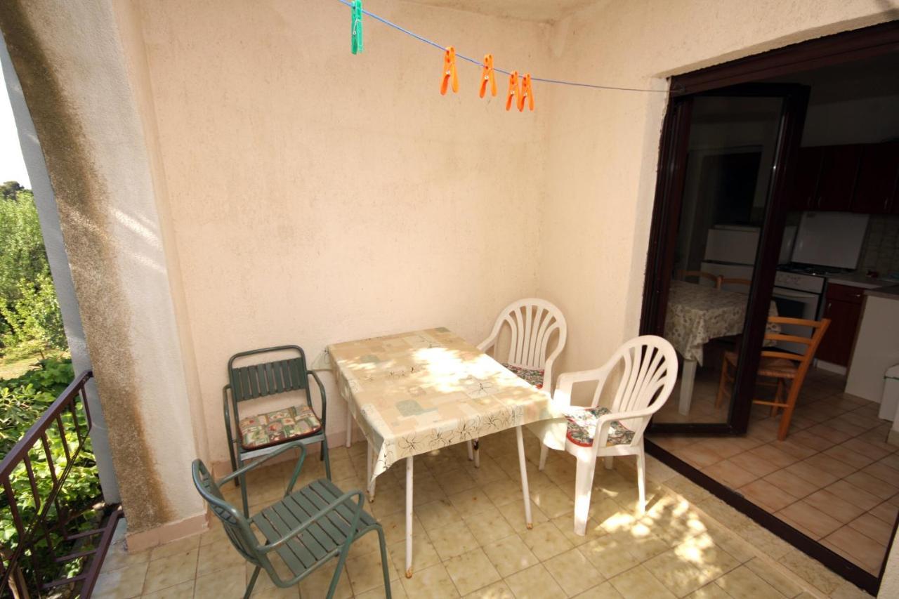 Apartments By The Sea Suha Punta, Rab - 5050 Kampor Luaran gambar