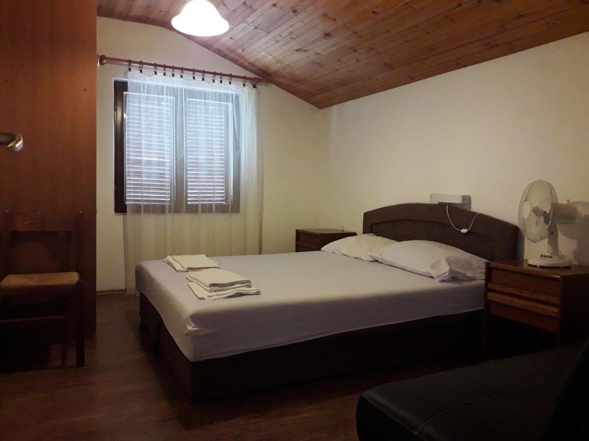 Apartments By The Sea Suha Punta, Rab - 5050 Kampor Luaran gambar