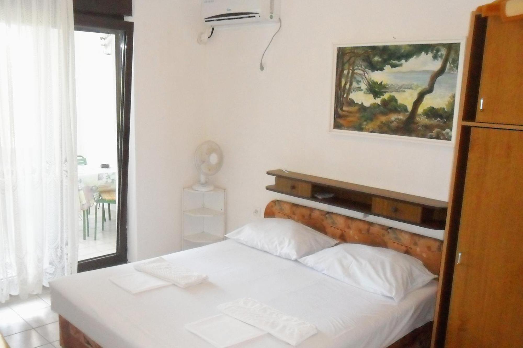 Apartments By The Sea Suha Punta, Rab - 5050 Kampor Bilik gambar